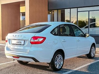2026 Lada (ВАЗ) Granta I Рестайлинг, белый, 1218000 рублей, вид 4
