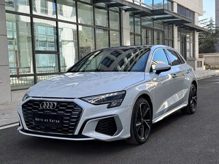 2022 Audi A3 Sportback 35 TFSI IV (8Y), белый, 1690004 рублей, вид 1