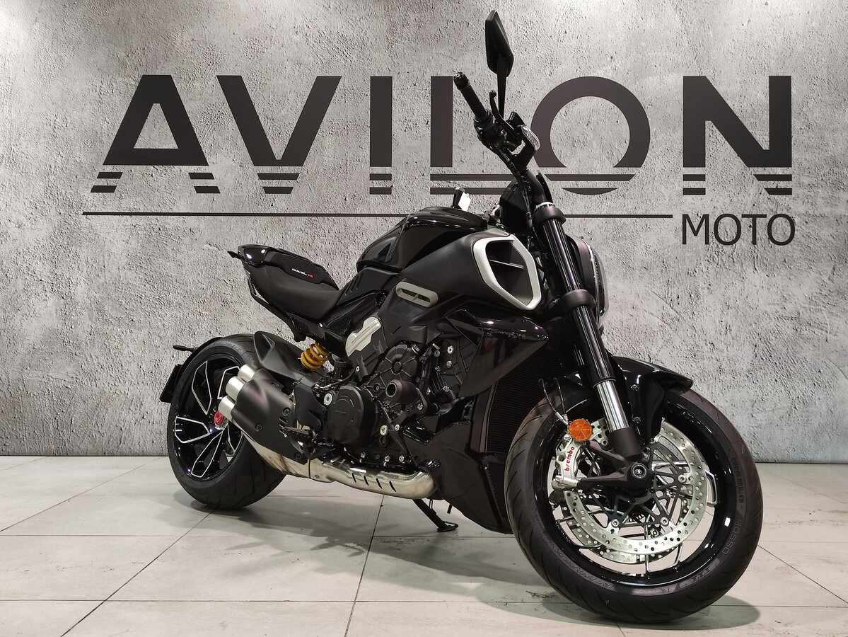 Ducati Diavel V4