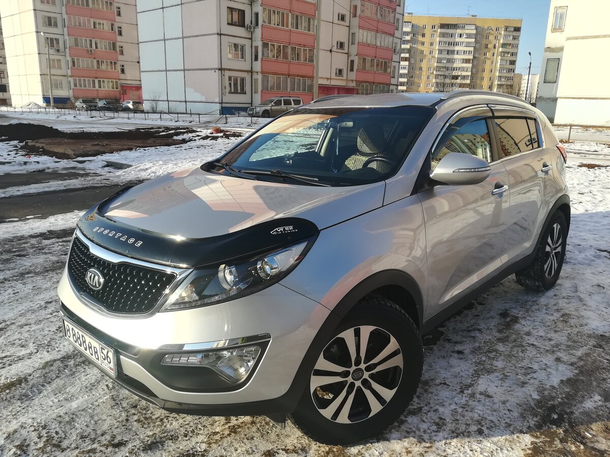 Kia Sportage III Рестайлинг серебристый