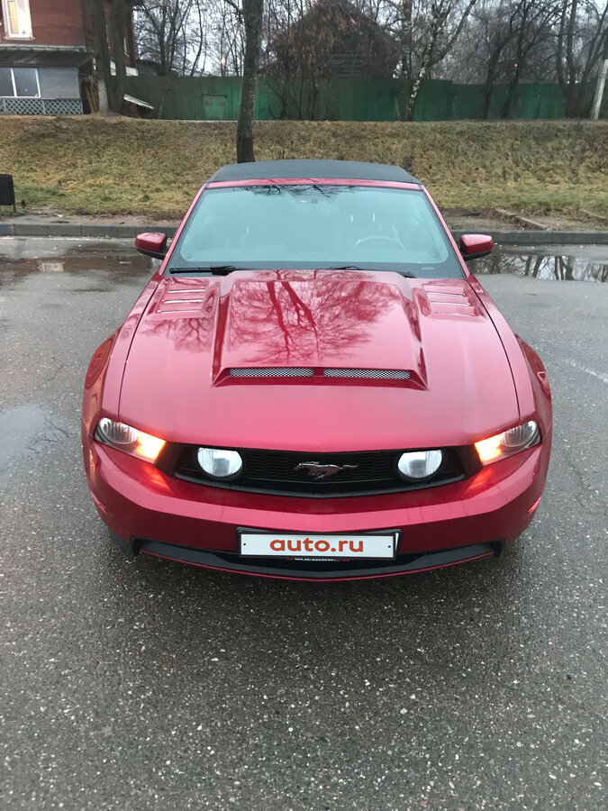 Ford mustang кабриолет красный