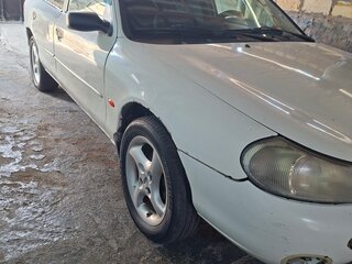 1996 Ford Mondeo I, белый, 75000 рублей, вид 1