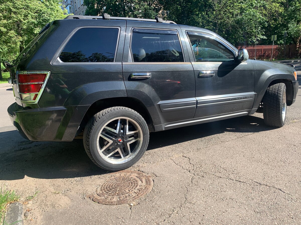 Купить б/у Jeep Grand Cherokee III (WK) 3.7 AT (210 л.с