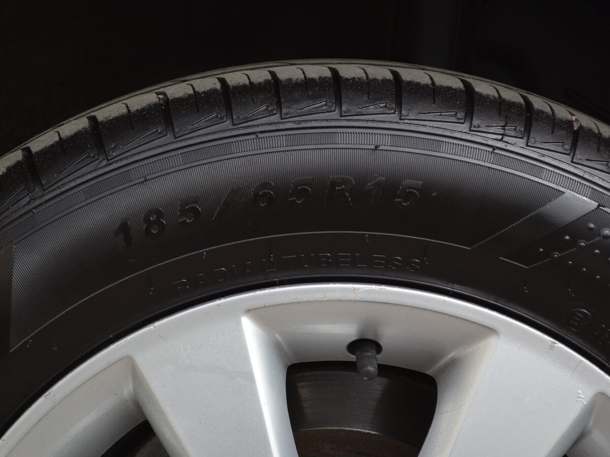 NISSAN TIIDA - фото 15