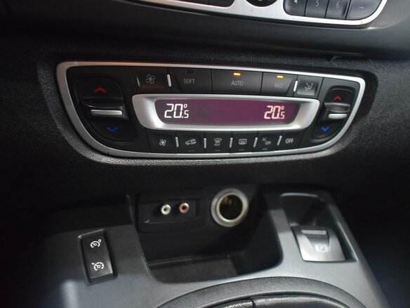 2010 Renault Scenic III, коричневый - вид 18