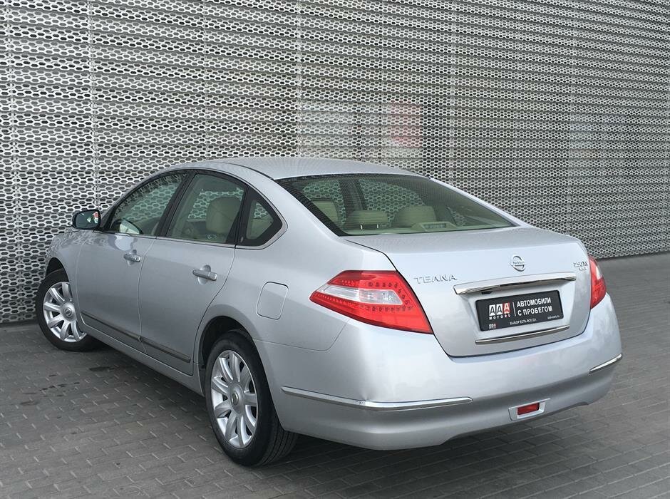 Nissan teana ii