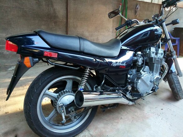 1992 Honda CB 750, синий - вид 3