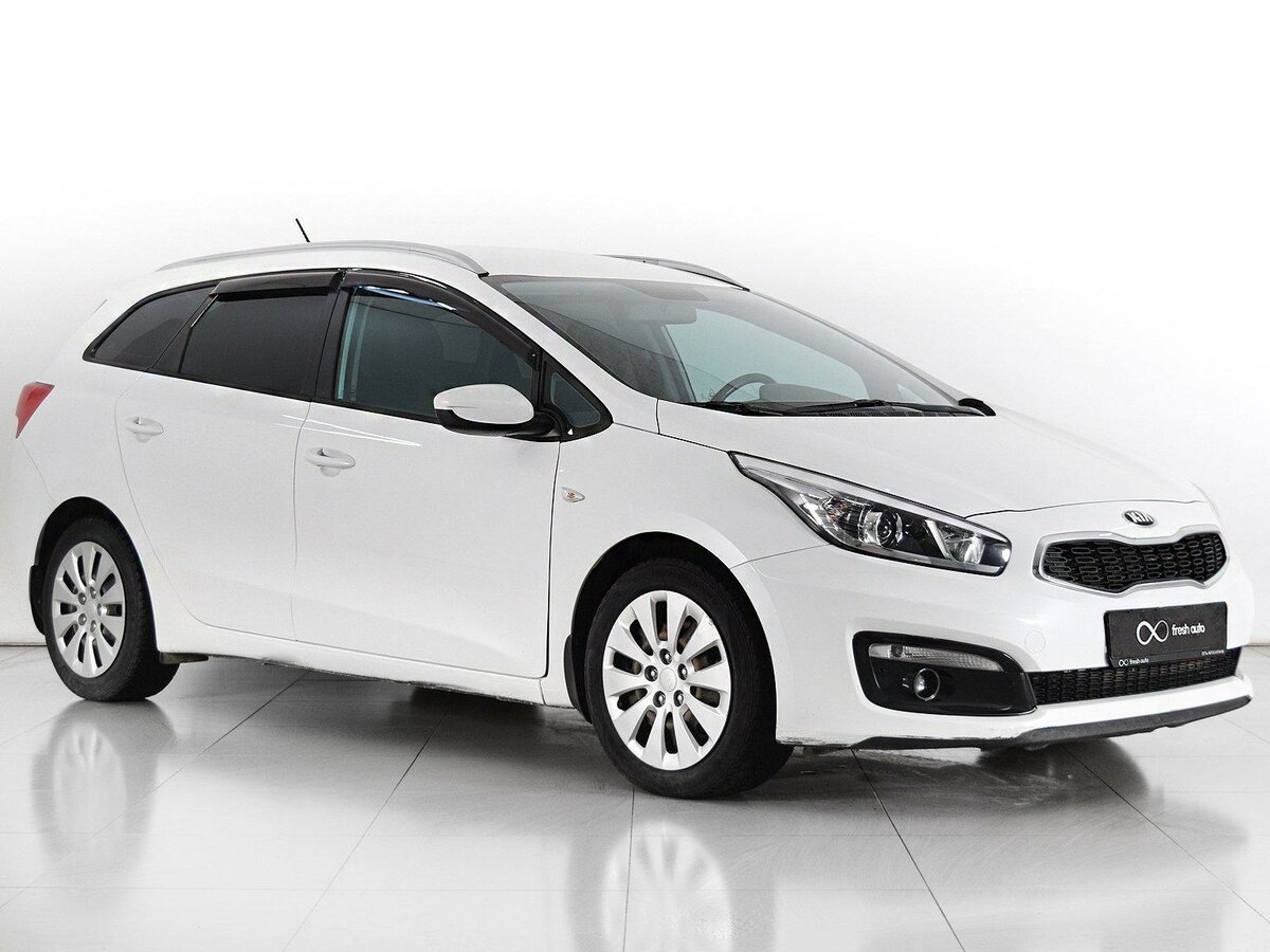 Купить б/у Kia Ceed III Рестайлинг 1.6 AT (128 л.с.) бензин автомат в Москве: бе