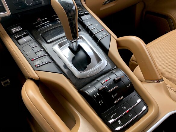 2011 Porsche Cayenne S II (958), фиолетовый - вид 7