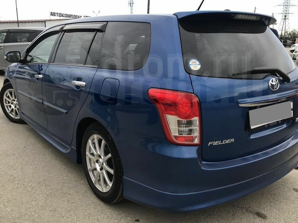 Toyota Corolla Fielder 2010 синий