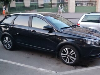 2018 Lada (ВАЗ) Vesta SW Cross I, чёрный, 975000 рублей, вид 1