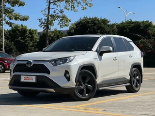 2022 Toyota RAV4 V (XA50), белый, 2800002 рублей, вид 1