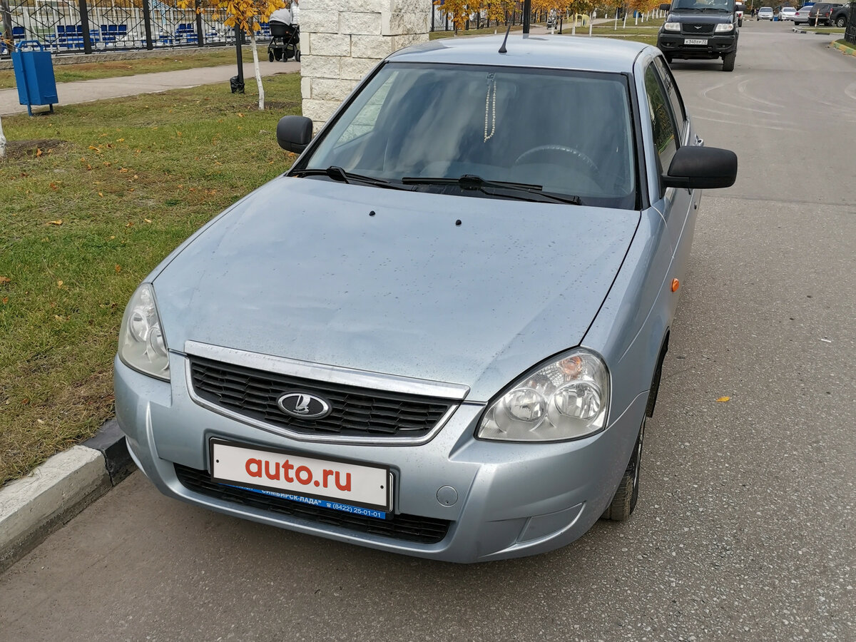 Лада Приора 1 голубой