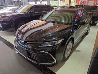 2022 Toyota Camry VIII (XV70) Рестайлинг, чёрный, 2400000 рублей, вид 1