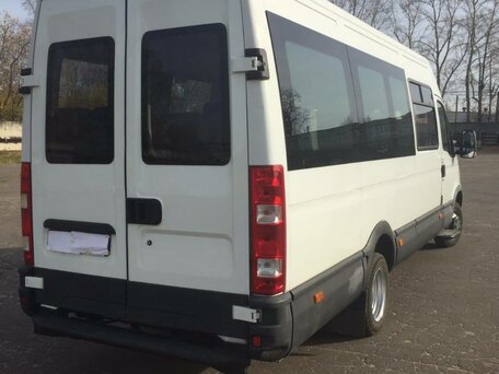 2010 Iveco Daily, белый, 700000 рублей, вид 3