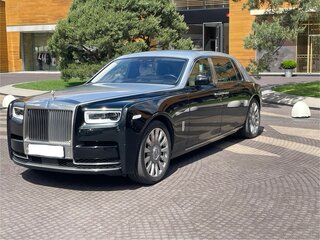 2018 Rolls-Royce Phantom Long Extended VIII, серебристый, 43000000 рублей, вид 1