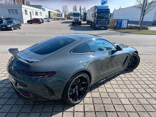 2025 Mercedes-Benz AMG GT 63 S E Performance II, серый, 30300000 рублей, вид 3