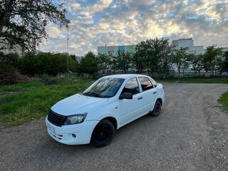 2012 Lada (ВАЗ) Granta I, белый, 100000 рублей, вид 4