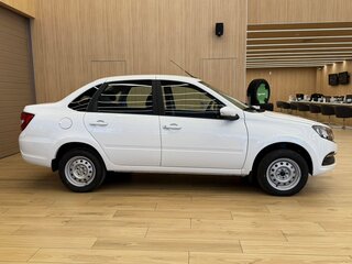 2026 Lada (ВАЗ) Granta I Рестайлинг, белый, 1101000 рублей, вид 4