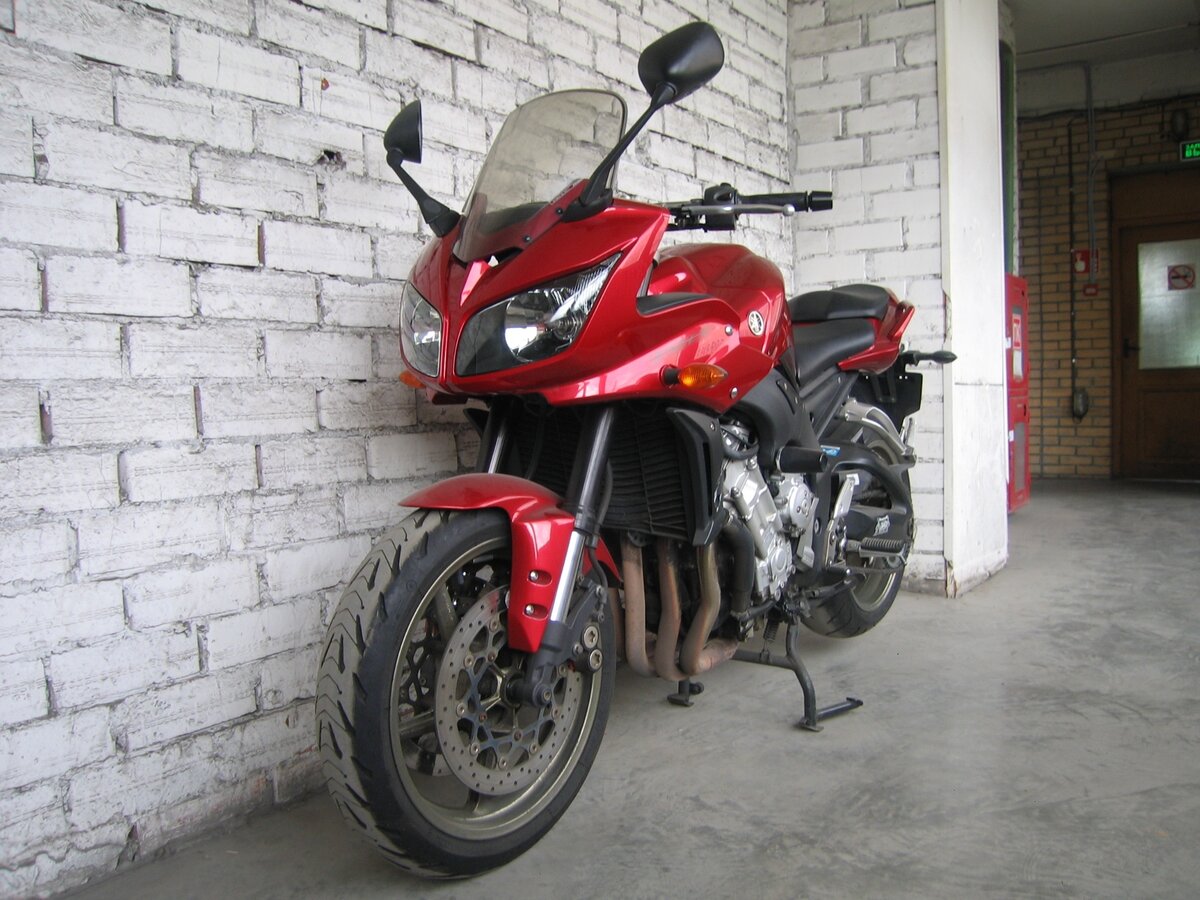 Yamaha FZ1
