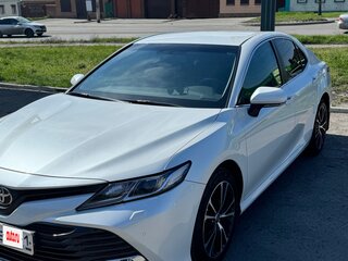 2020 Toyota Camry VIII (XV70), белый, 3945000 рублей, вид 1