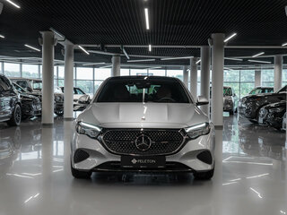 2025 Mercedes-Benz E-Класс 200 VI (W214, S214), серый, 7100000 рублей, вид 3