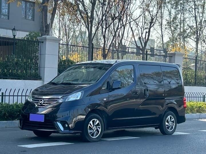 Nissan NV200