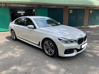 2017 BMW 7 серии 730i VI (G11/G12), белый, 4190000 рублей, вид 1