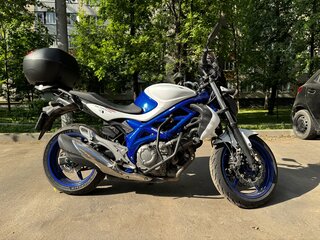 Suzuki SFV 400 Gladius