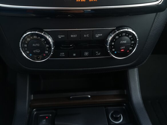 2015 Mercedes-Benz GLE 350 d I (W166), белый, 3800000 рублей - вид 16