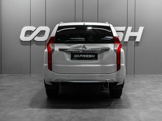 2016 Mitsubishi Pajero Sport III, белый, 2799000 рублей, вид 4