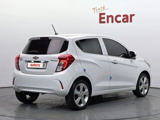 2022 Chevrolet Spark IV Рестайлинг, белый, 890000 рублей, вид 2