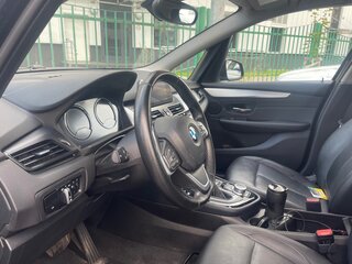 2019 BMW 2 серии Active Tourer 225xe F45 Рестайлинг, чёрный, 1400000 рублей, вид 4
