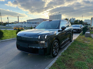 2026 Lynk & Co 900, серебристый, 7100000 рублей, вид 2