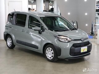 2023 Toyota Sienta III, серый, 1350000 рублей, вид 2
