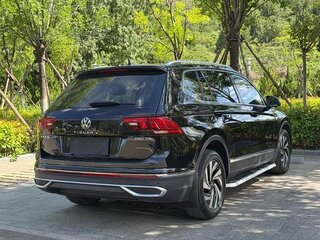 2023 Volkswagen Tiguan L II Рестайлинг (China Market), чёрный, 2100000 рублей, вид 5