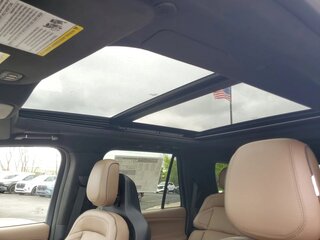 2026 Lincoln Navigator V, чёрный, 20121450 рублей, вид 5