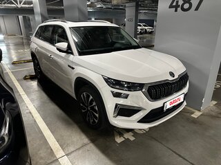 2025 Skoda Kodiaq I Рестайлинг, белый, 4600000 рублей, вид 1