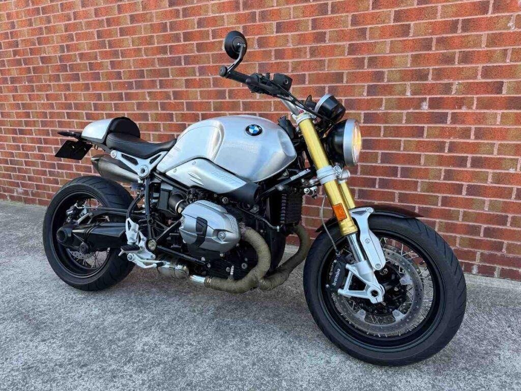 BMW R Nine T