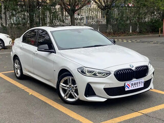 2023 BMW 1 серии 120i III (F52) Рестайлинг, белый, 1800000 рублей, вид 3