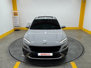 2022 Hyundai Kona I Рестайлинг, серебристый, 1870000 рублей, вид 2