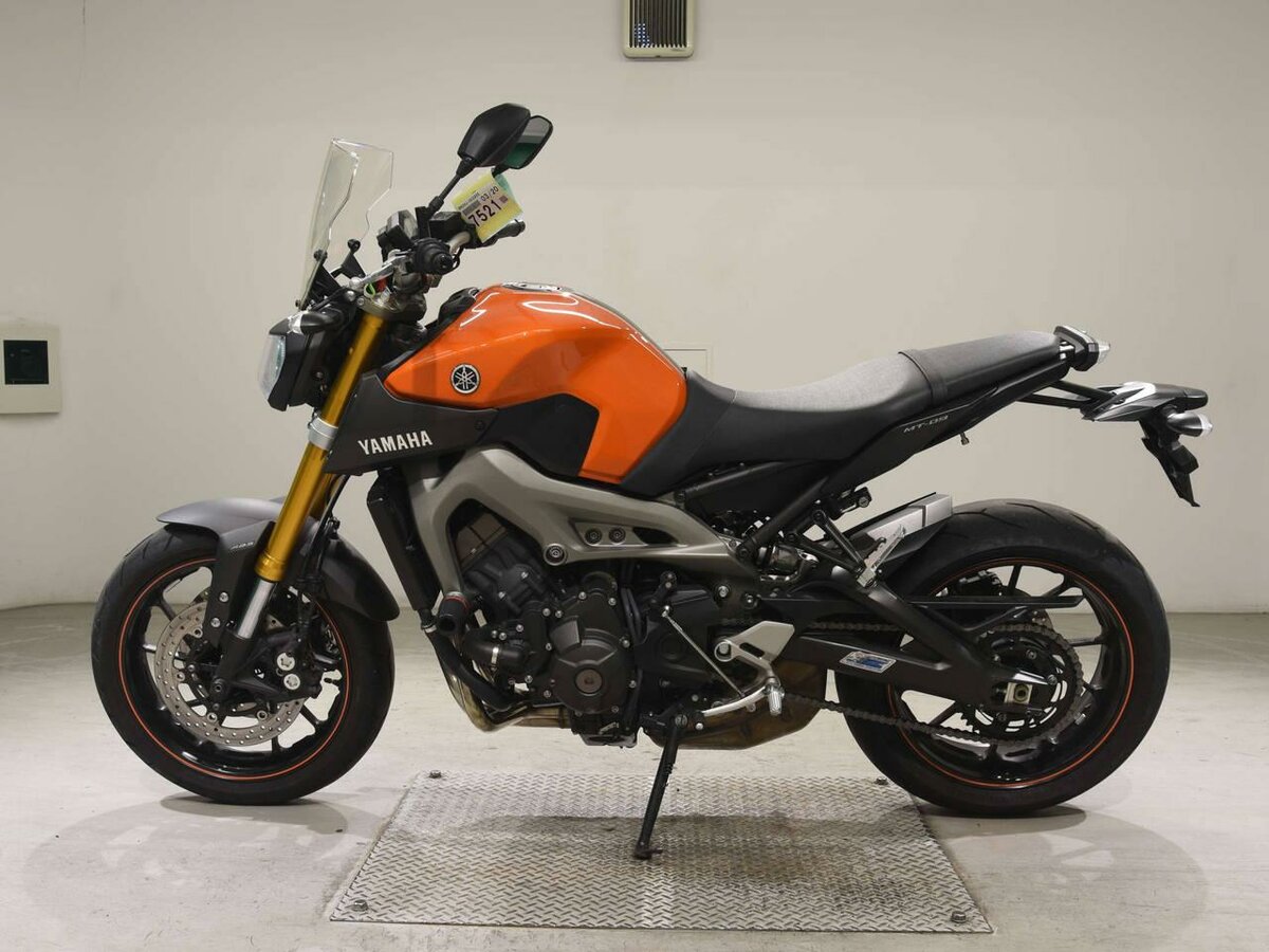 Yamaha MT-09 (FZ-09)