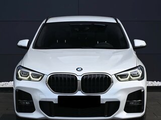 2022 BMW X1 18i sDrive II (F48) Рестайлинг, белый, 2270000 рублей, вид 3