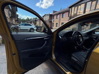 2018 BMW X2 xDrive20i I (F39), золотистый, 2690000 рублей, вид 5