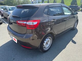 2014 Kia Rio III, коричневый, 620000 рублей, вид 4
