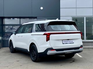 2025 Kia Carnival IV Рестайлинг, белый, 7650000 рублей, вид 4