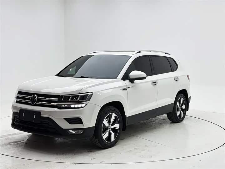 Volkswagen Tharu I