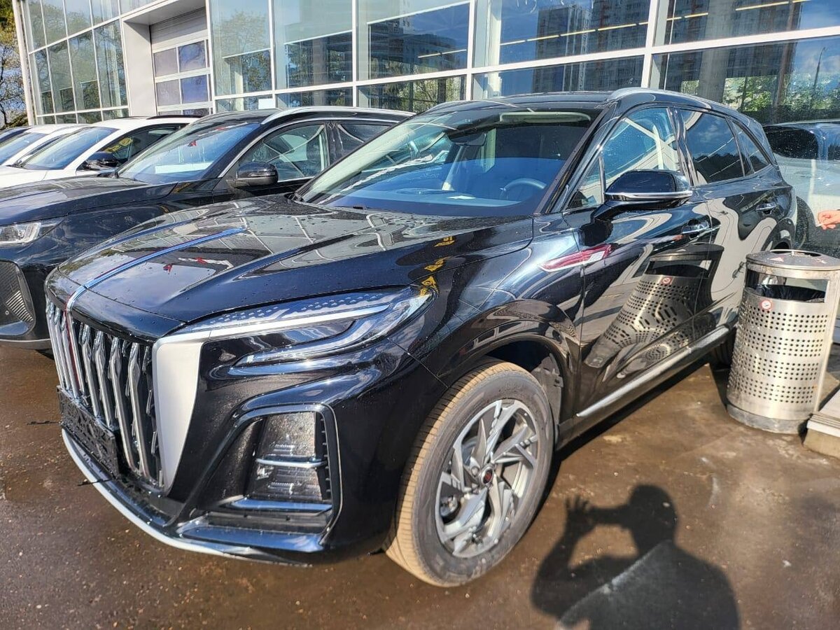Hongqi HS3