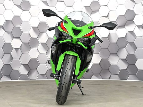 Купить б/у Kawasaki ZX-6 Ninja инжектор в Москве: зелёный спорт