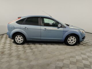 2010 Ford Focus II Рестайлинг, голубой, 485000 рублей, вид 3
